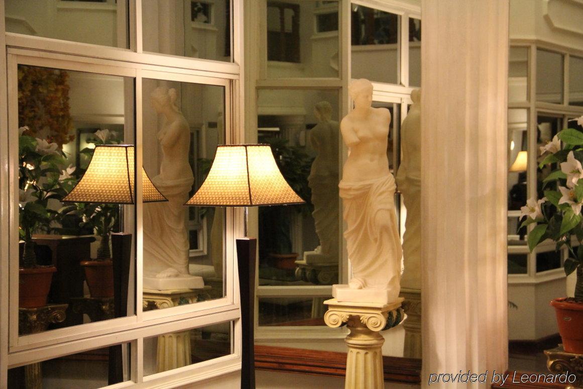 R.J.Resorts Darjeeling  Interior foto